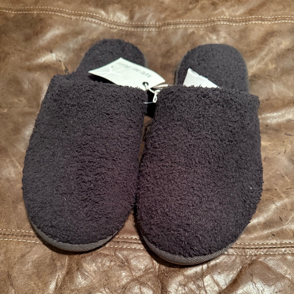 Barefoot dreams cozychic unisex slippers NWT